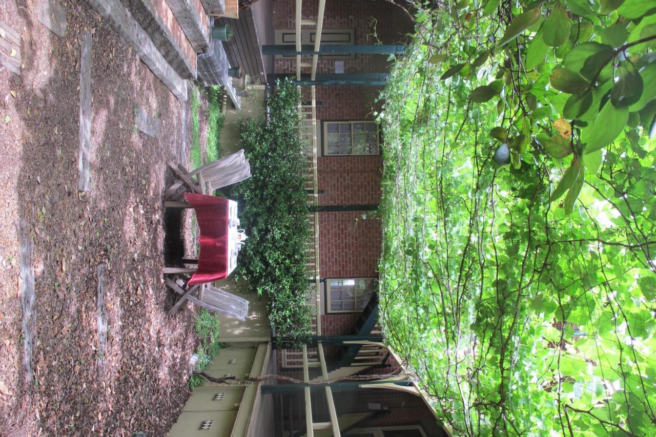 Holmhurst Guest House 巴瑟斯特 外观 照片