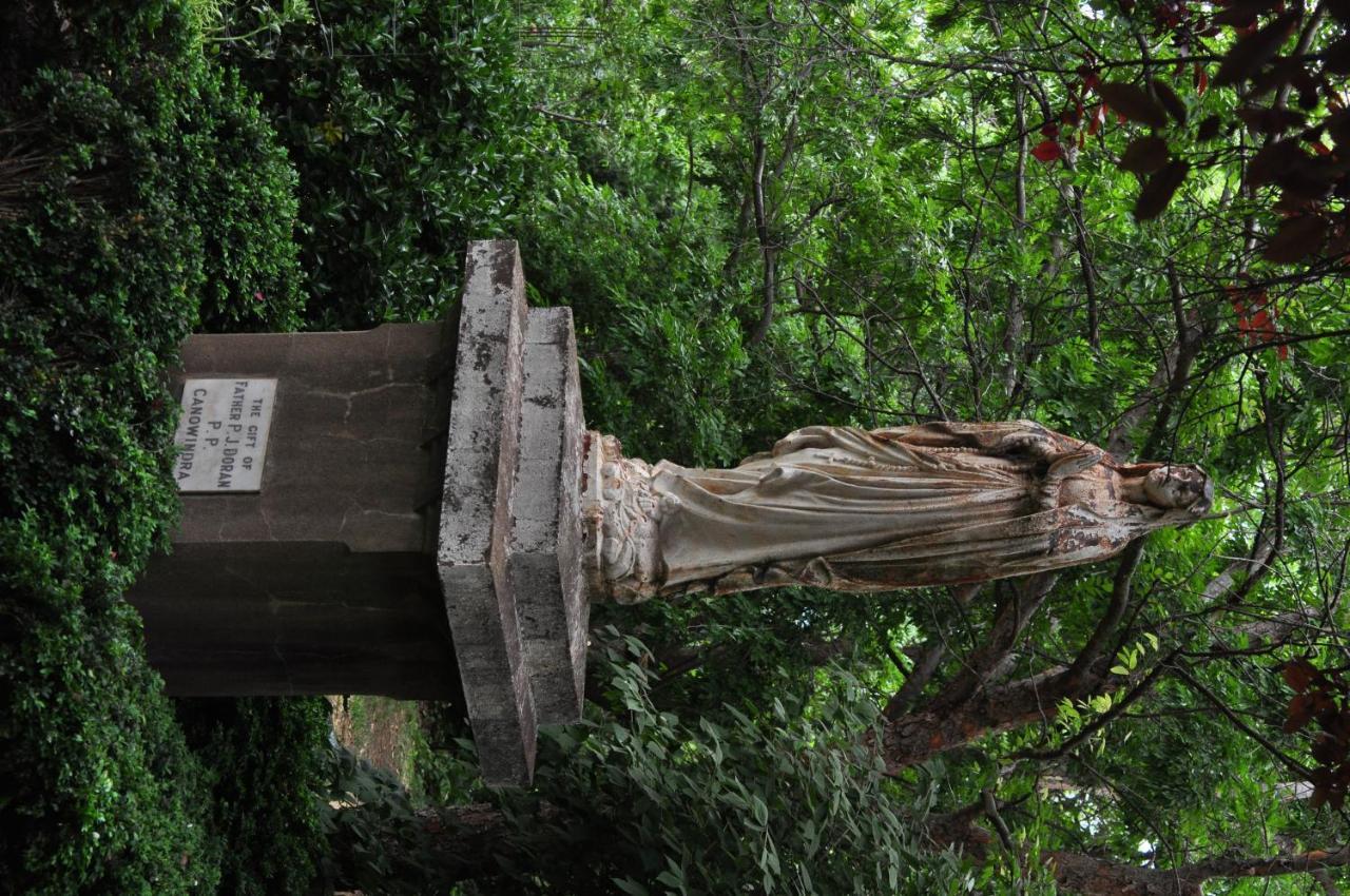 Holmhurst Guest House 巴瑟斯特 外观 照片